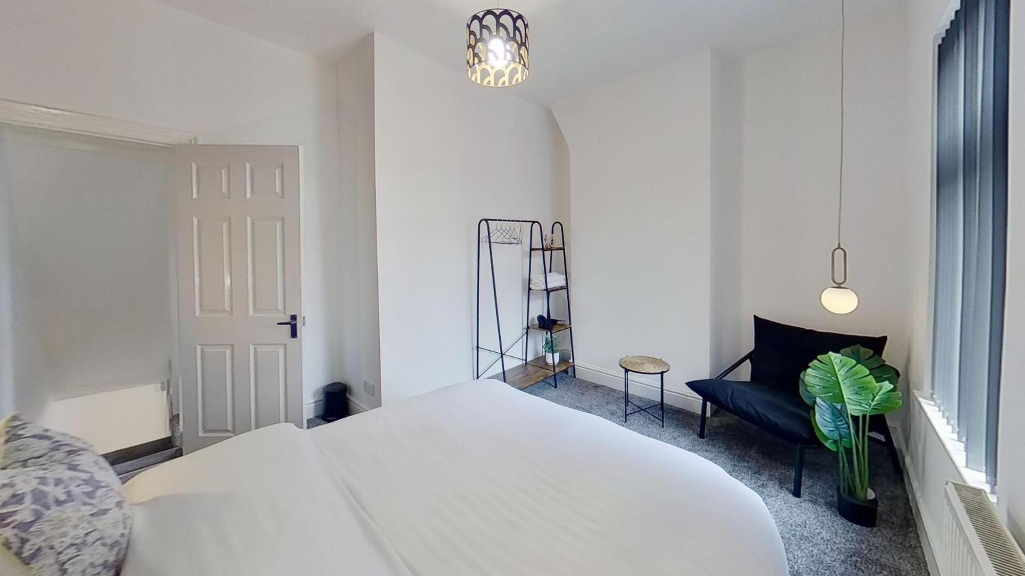 Elegant 2 Bed House Near City Centre Manchester Exterior photo