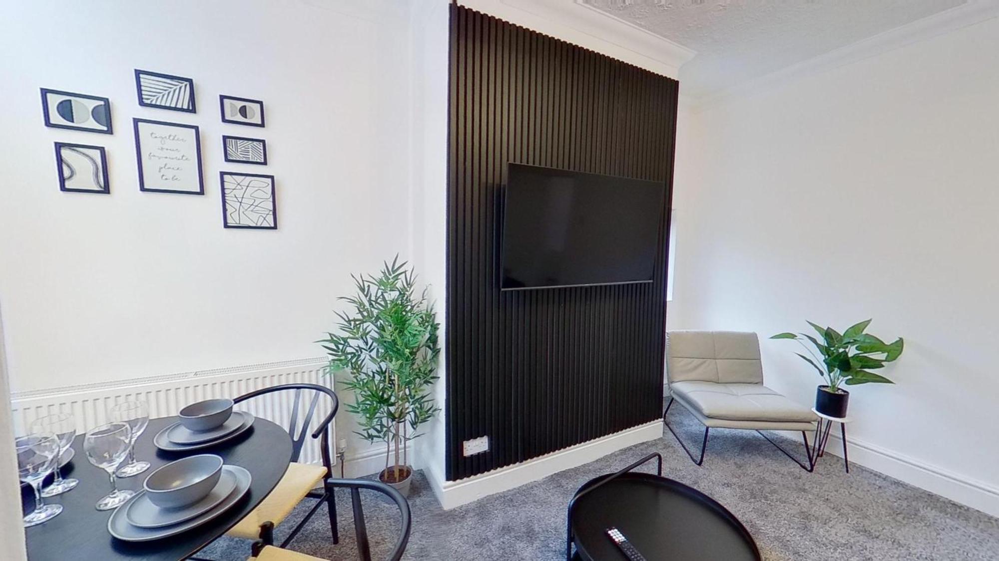 Elegant 2 Bed House Near City Centre Manchester Exterior photo